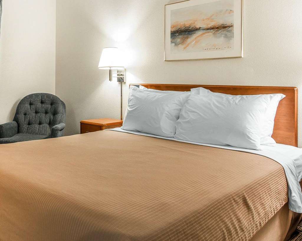 Quality Inn Stockton Quarto foto